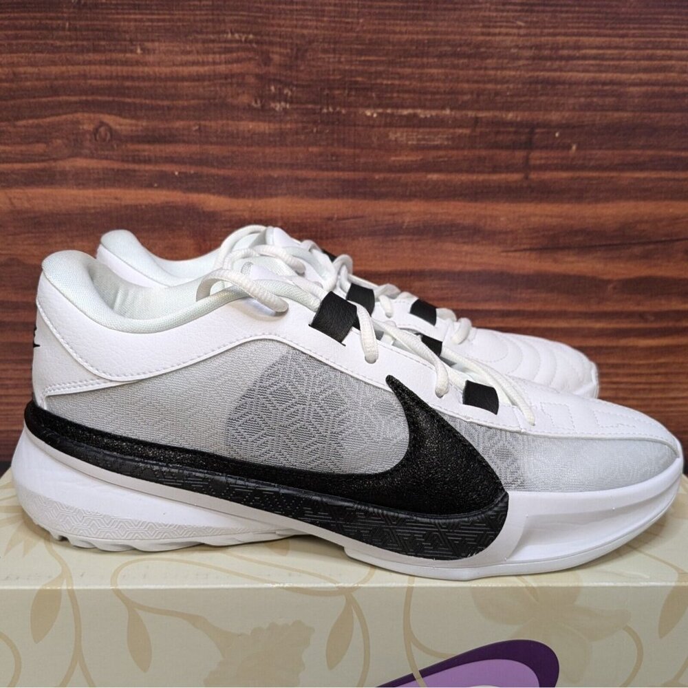 Nike Zoom Giannis Freak 5 TB Men's 7.5 White Black Basketball Shoes DZ2946-100